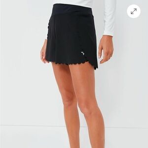 NWOT TNUCK SPORT
Black Scallop Marisa Tennis Short